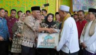 Permalink to Gubernur Lampung Serahkan Bantuan Sapi Qurban dari Presiden RI