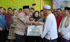 Permalink to Gubernur Lampung Serahkan Bantuan Sapi Qurban dari Presiden RI