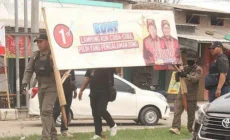 Permalink to Masuki Masa Tenang Kampanye, APK di Bandar Lampung Ditertibkan Satpol PP