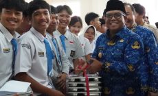 Permalink to Pj Gubernur Lampung Tinjau Program Makan Bergizi Gratis di Sekolah, Dukung Generasi Sehat dan Cerdas