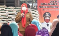 Permalink to Warga Kota Bandar Lampung Senang Terima Bantuan Beras Pangan Pemerintah