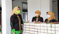Permalink to Selama Bulan Ramadhan, Ketua LKKS Ibu Riana Sari Arinal akan Bagikan Ribuan Nasi Kotak untuk Masyarakat Kurang Mampu