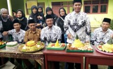 Permalink to Momentum HUT PGRI ke-72, Guru Harus Bisa Digugu dan Ditiru