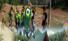 Permalink to Pengurus PWI Tubaba Gotong Royong Bersihkan Balai Wartawan
