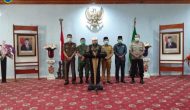 Permalink to KONFERENSI PERS, WALI KOTA HELMI KELUARKAN KEBIJAKAN TERKAIT PENYEBARAN COVID-19