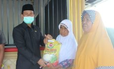 Permalink to Ketua Komisi II DPRD Muba Bagikan Sembako dan APD Kepada Masyarakat Kecamatan Lawang Wetan