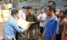 Permalink to Ketua LKKS Ibu Riana Sari Arinal Serahkan Bantuan Sembako untuk Korban Banjir di Teluk Betung Timur