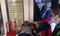 Permalink to Kapolres Tubaba dan Anggota Melakukan Donor Darah