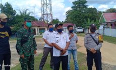 Camat Sungai Keruh bersama Ormas OKP, Insan Pers Bagikan Masker dan Tinjau Posko Covid-19