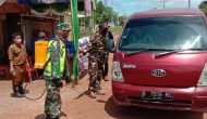 Permalink to Babinsa Koramil 426-03 Rawajitu Bersama Kepala Kampung Jaga Posko Covid 19 di Wono Agung
