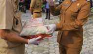 Permalink to Bupati Tulang Bawang Berikan Bantuan Paket Sembako di Menggala
