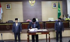 Permalink to Raperda LKPJ Pelaksanaan APBD TA 2019 dan Raperda Inisiatif Pemkab Muba disetujui Menjadi Perda
