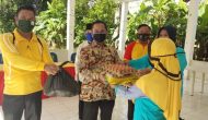 Permalink to Camat Sanga Desa Bagikan Bantuan Sembako Tahap 3 Secara Simbolis