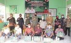 Permalink to Kelompok Tani Karet Babat Toman Terima 150.000 Batang Bibit Karet