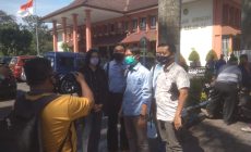 Pedagang Pasar Belimbing Gruduk Pengadilan Kota Malang