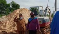 Permalink to Jalan Diperbaiki, Warga Desa Panggung Rejo Ucap Terima Kasih Kepada Pemerintah Daerah