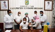 Permalink to Wakil Bupati Kabupaten Serdang Bedagai H. Darma Wijaya Laksanakan Vaksin Sinovac Covid-19