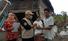 Disapu Puting Beliung, Dinsos Baznas Hingga TNI di Muba Bantu Keluarga Kusnadi