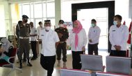 Permalink to Pastikan Pegawai Tidak Bolos, Sekda Apriyadi Keliling Kantor Dinas