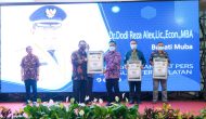 Permalink to Jalin Hubungan Baik dengan Insan Pers Bupati Dodi Reza dianugerahi Sahabat Pers