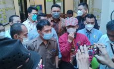 Permalink to HAIDAR MEWAKILI LIMA KETURUNAN Hi.MADROES BANDAR DEWA ANGKAT BICARA, DIDUGA BPN MENGELUARKAN SERTIFIKAT HGU No.16 TIDAK SESUAI DENGAN LAHAN YANG DI TANAMI KARET PT. HIM