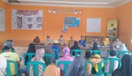 Permalink to Hari Terakhir, Desa Dwi Karya Mustika Bagikan Penerima Bantuan BLT