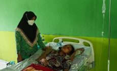 Permalink to Idap Kanker Serviks, Rusmini Butuh Bantuan Dermawan