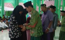 Permalink to DKM dan Pemerintah Tiyuh Mekar Sari Berbagi dengan Anak Yatim dan Dhuafa
