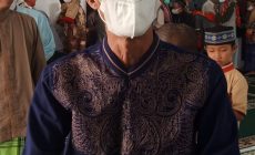 Permalink to KETUA DPRD KABUPATEN WAYKANAN SHOLAT IDUL FITRI DI MASJID AL-MUQODAM KAMPUNG TIUH BALAK KEC BARADATU WAYKANAN