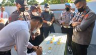 Permalink to Polres Way Kanan Laksanakan Tes Urine Dadakan usai Apel