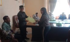 Permalink to Puluhan Masyarakat Mengatas Namakan Pengusaha Datangi Kantor DPRD Way Kanan