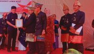Permalink to Bupati OKU Timur H.Lanosin dan dr. Sheila Hadiri kegiatan Adat Istiadat Kebudayaan di Kecamatan Bunga Mayang