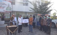 Permalink to BRI Melalui Program CSR Salurkan Bantuan Gerobak Pedangang Kecil Masyarakat Way Kanan