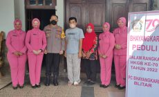 Permalink to Kapolres Blitar bersama Ketua Cabang Bhayangkari Memperingati Hari Gerak Kesatuan Bhayangkari