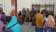 Permalink to Kapolsek Lobar Memimpin Pelaksanakan Pengamaman Kegiatan Bantuan Sosial (Bansos) Untuk Masyarakat Suruh Wadang