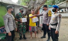 Permalink to Kapolsek Memimpin Pelaksanaan kegiatan Penyaluran Bantuan Sosial (Bansos) Di Wilayah Hukum Polsek Wonotirto.