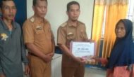 Permalink to PEMERINTAH KAMPUNG BENGKULU RAMAN KECAMATAN GUNUNG LABUHAN KEMBALI MEMBAGIKAN BLT DD TAHAP IV OKTOBER – DESEMBER 2022