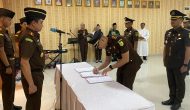 Permalink to Kejaksaan Negeri Pringsewu Gelar Sertijab Tiga Kepala Seksi