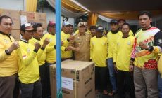 Permalink to Awal Tahun 2023, Gubernur Rohidin Serahkan Bantuan Rp 1,9 Miliar Sekaligus Dorong Nelayan Memiliki Badan Hukum Legal