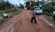 Permalink to PU PR Lakukan Peningkatan Jalan di Dusun II Desa Bukit Indah Kecamatan Plakat Tinggi