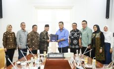 Permalink to Pj Bupati Apriyadi Terima Audiensi Media Indonesia