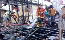 Permalink to Pemkab Muba Salurkan Bantuan kepada Korban Kebakaran di Kecamatan Lais