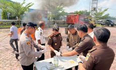 Permalink to Kejari Pringsewu Musnahkan Barang Bukti Tindak Pidana Berkekuatan Hukum Tetap (Inkracht)