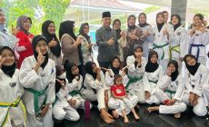 Permalink to Pj Bupati Apriyadi Beri Semangat Taekwondoin Uji Kenaikan Tingkat