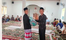 Permalink to Relawan Ganjar Mahfud Way Kanan Berikan Bantuan untuk Masjid  Nurul Islam