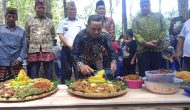 Permalink to Ketua Adat Serahkan Mandat ke Kepala Desa Tamansari, Dalam Peringatan 1 Tahun Tanah Tanjung Kemala Kembali ke Rakyat