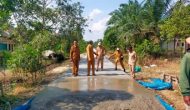 Permalink to PEMERINTAH DESA WONO SARI GENCAR MEMBANGUN JALAN DESA YANG SELALU DI IMPIKAN MASYARAKAT SETEMPAT