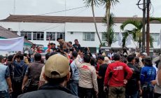 Permalink to Disebut Tidak Resmi, Para Organisasi Wartawan Akan Laporkan Ketua PWI Kabupaten Bogor ke Polisi