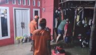 Permalink to Pemkot Bandar Lampung Bantu Warga Bersihkan Lumpur Sisa Banjir