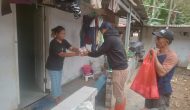 Permalink to Pemkot Bandar Lampung Bagikan Nasi dan Air Mineral Kepada Korban Banjir